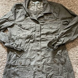 Maurice’s Top Size L